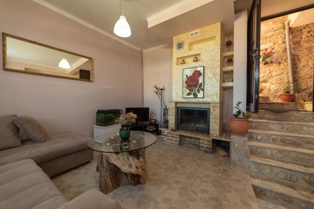 Menecrates Rustic - San Matteo Daire Ágios Matthaíos Dış mekan fotoğraf