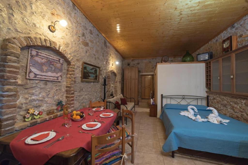 Menecrates Rustic - San Matteo Daire Ágios Matthaíos Dış mekan fotoğraf